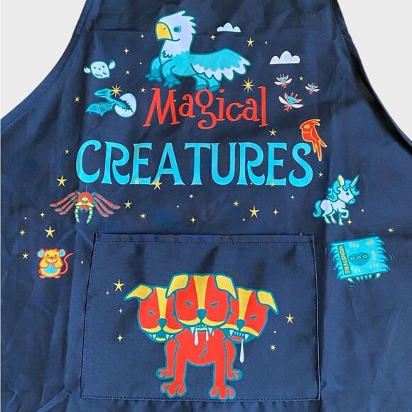 NWT Wizarding World Magical Creatures Apron One Size Blue Magical Beasts Pocket - Picture 2 of 12